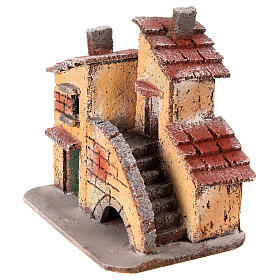 Casa em miniatura escada, telhado e chaminés para presépio napolitano com figuras altura média 3 cm, medidas: 13,5x14x9 cm