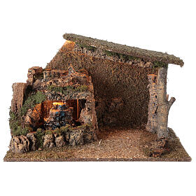 Cabana com cascada funcionante miniatura para presépio com figuras altura média 8-10 cm, medidas: 40x60x35 cm