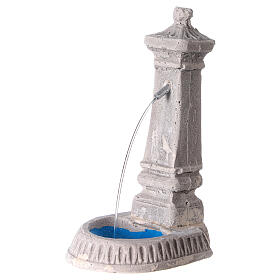 Fontanário com jato de água postiço miniatura para presépio com figuras altura média 12-18 cm, medidas: 5,5x7x11 cm