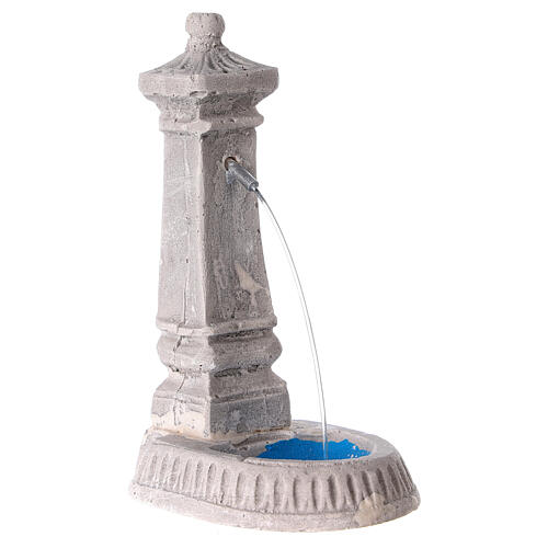 Fontanário com jato de água postiço miniatura para presépio com figuras altura média 12-18 cm, medidas: 5,5x7x11 cm 3