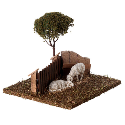 Ogrodzenie, owce i sosna nadmorska, szopka 10 cm, 15x15x15 cm 3