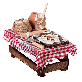 Tisch mit Utensilien für die Herstellung von Pasta, Krippenzubehör, für 6-8 cm Krippe