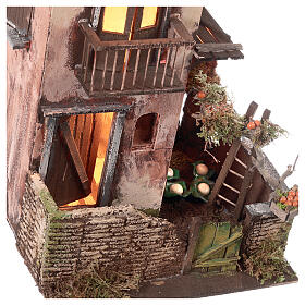 Casa rural estilo '700 com laranjeira para presépio napolitano com figuras altura média 8 cm; 40x25x25 cm