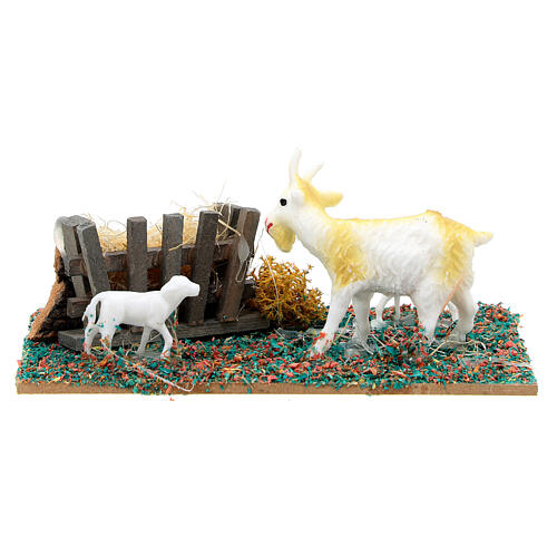 Cortile con capra e i suoi cuccioli presepe 10-12 cm 4