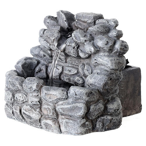Fountain with stones and pump 15x15x10 cm for Nativity Scene with 10-12 cm characters 2
