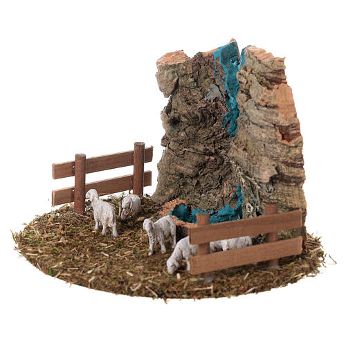 Enclos avec moutons et chute d'eau pour crèche 8 cm 10x15x15 cm 2