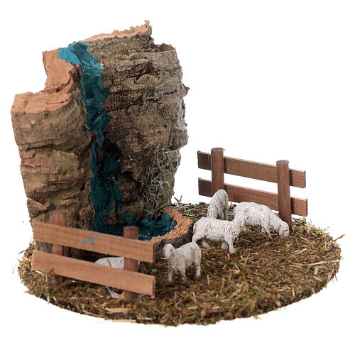 Enclos avec moutons et chute d'eau pour crèche 8 cm 10x15x15 cm 3