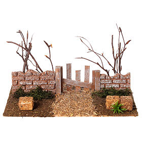 Cancela con arbustos 15x25x15cm para belén de 10cm
