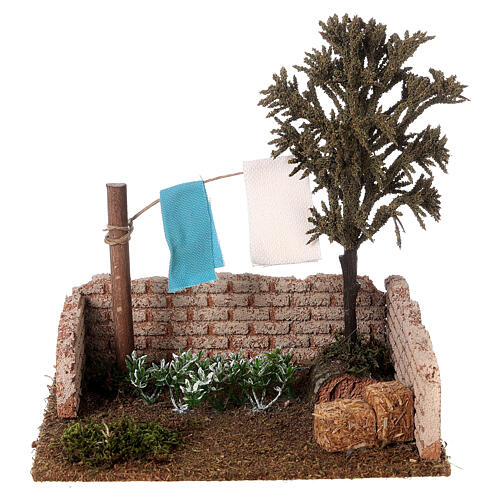 Décor jardin avec linge étendu crèche 10 cm 20x20x15 cm 1