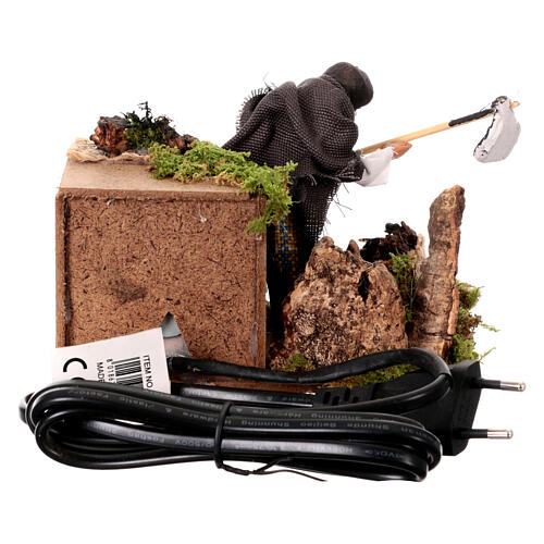 Węglarz, ruchoma scenka do szopki 8 cm, 15x15x10 cm 4