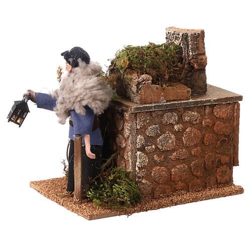 Pasterz z ruchomą latarnią, 13x10x14 cm, szopka 12 cm 2
