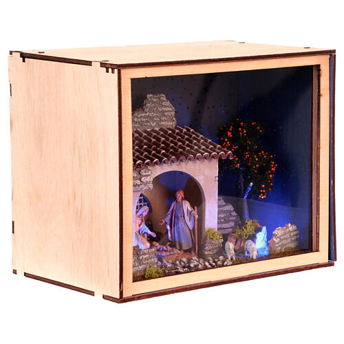 Nativity Box with hand painted Holy Family scene 20x25x20cm 6 cm 4