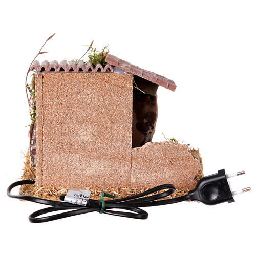 Miniature rustic house 15x20x15cm with flickering fire, 6cm nativity scene 4