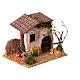 Miniature rustic house 15x20x15cm with flickering fire, 6cm nativity scene s2