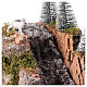 Cascata com rochas, pinheiros e ovelhas 25x25x25 cm para presépio 6-8 cm s2