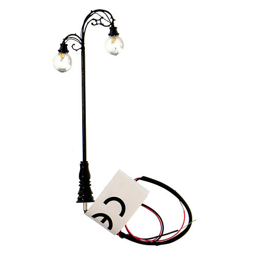 Lamppost with double lantern 3x8 cm, 3V light, for Nativity Scene with 4-6 cm characters 2