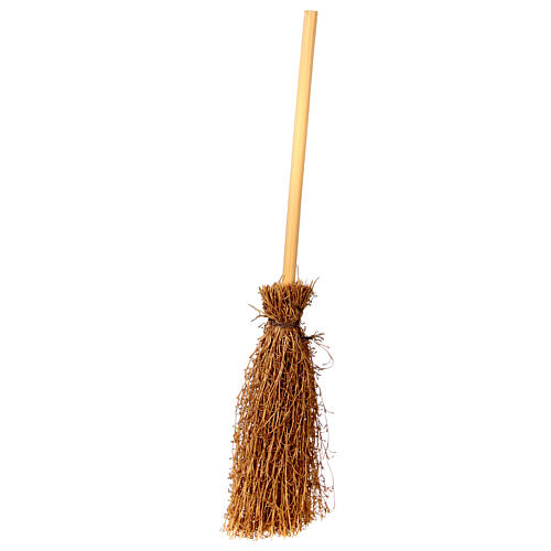 Straw broom of 12 cm for 12-14 cm Nativity Scene 2