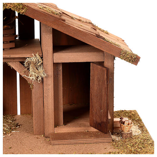 Empty Nordic style nativity stable 25x50x25 cm 2