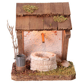 Brunnen mit Beleuchtung, ohne Wasserfunktion, 12×8×13 cm – für 10–12-cm-Krippe