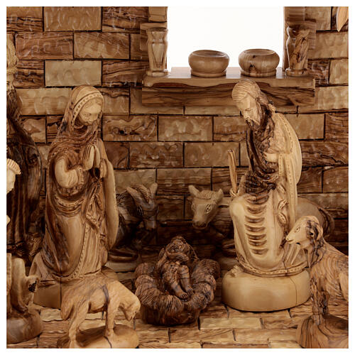 Nativity Scene with 14 characters of 20 cm Palestinian olive wood with music box 45x65x35 cm 2