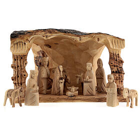 Stajenka ze Sceną Narodzin, pień drewno oliwne, 11 figurek 10 cm, Betlemme, 20x30x20 cm
