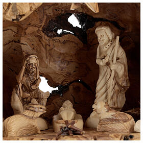 Natural wood stable with 10 cm Holy Family Bethlehem olive wood 20x35x15 cm