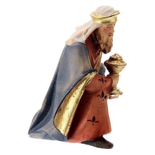 Wise King on his knees for "Raphael" wood Nativity Scene 12 cm Val Gardena 3