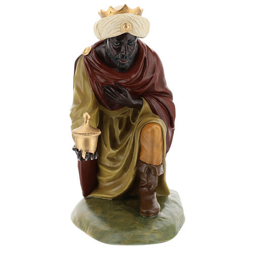 Moor Wise Man on his knees, fibreglass statue with crystal eyes, painted for outdoor, Landi's Nativity Scene of 65 cm 1
