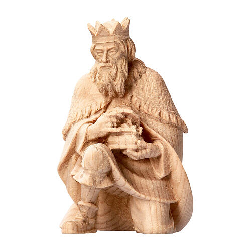 Wise Man on his knees for Mountain Nativity Scene with 10 cm characters, Swiss pine natural wood 1