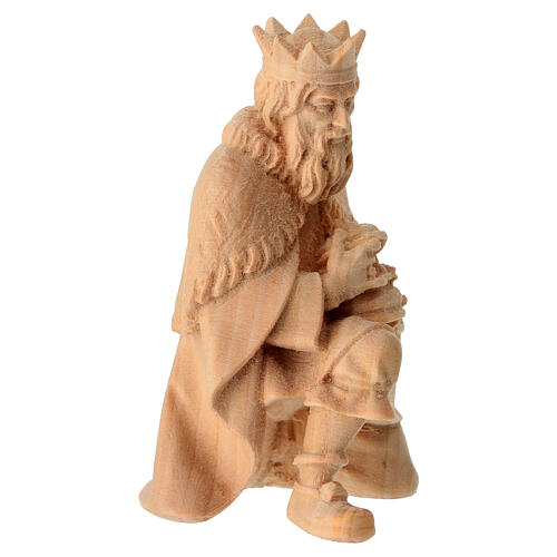 Wise Man on his knees statue for 12 cm Mountain Nativity Scene, Swiss pine natural wood 3