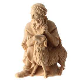 Pastor de joelhos com ovelha estátua presépio de montanha em pinheiro cembro natural 10 cm