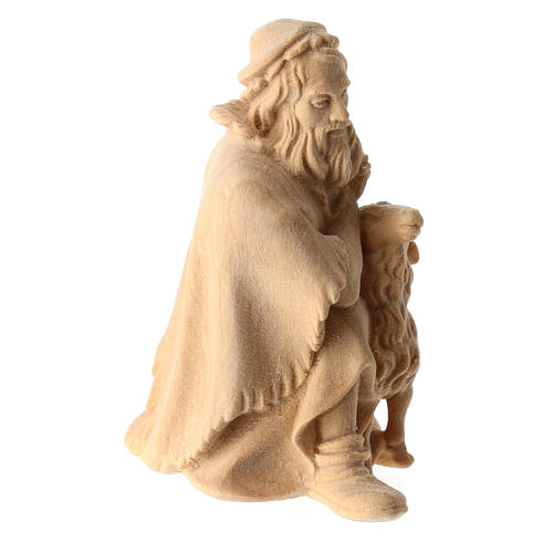 Pastor de joelhos com ovelha estátua presépio de montanha em pinheiro cembro natural 10 cm 3