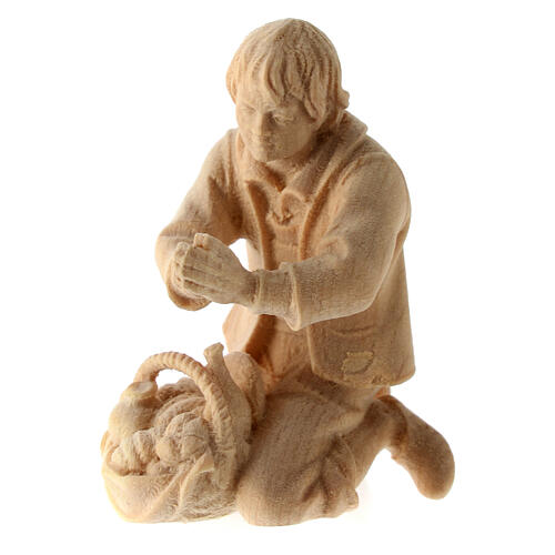 Berger en prière avec pain statue crèche de montagne pin cembro bois naturel 10 cm 2