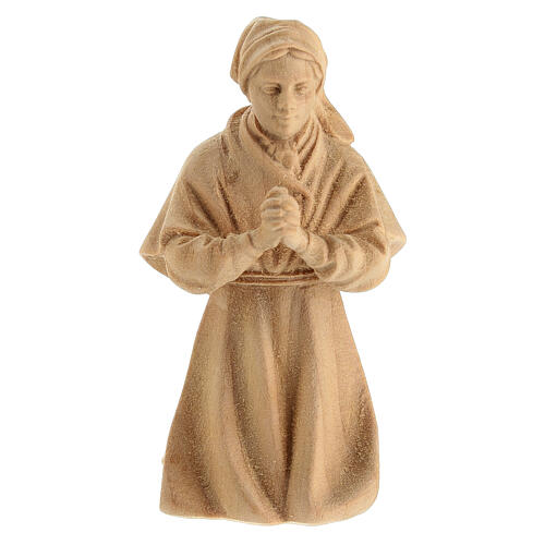 Bergère à genoux en prière statue crèche de montagne pin cembro bois naturel 10 cm 1