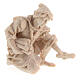 Pastor de joelhos com lenha presépio de montanha de 10 cm pinheiro cembro natural s1