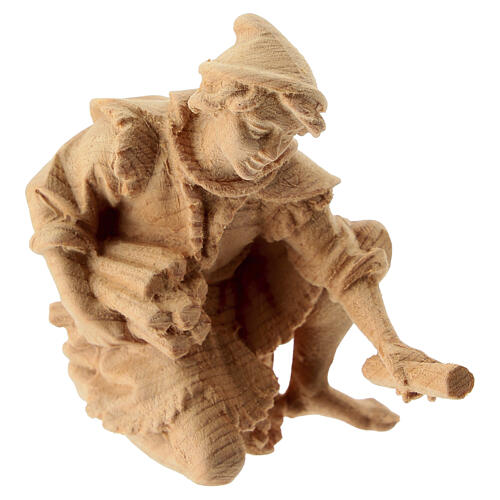 Berger agenouillé avec bois crèche de montagne 12 cm en pin cembro 1