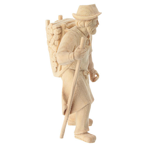 Pastore che tira con legna presepe Montano Cirmolo legno naturale 10 cm 3