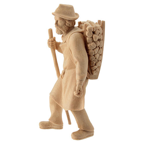 Pastore che tira con legna presepe Montano Cirmolo legno naturale 12 cm 2
