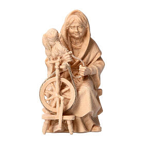 Old countrywoman with spinning wheel, natural Swiss pinewood figurine for 12 cm Mountain Nativity Scene