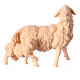 Mouton avec agneau crèche de montagne pin cembro naturel 10 cm s1