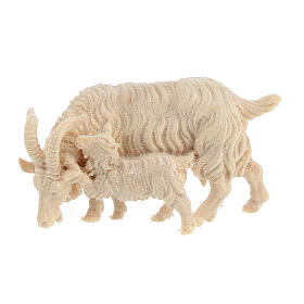 Figurine de chèvre avec chevreau pour crèche de montagne pin cembro naturel 10 cm