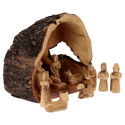 Olivewood trunk stable with 8 cm Nativity Scene, Bethlehem 3