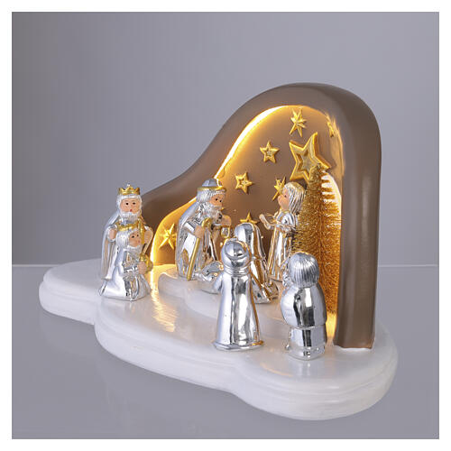 Crèche complète cabane Bagutta en résine blanche et taupe lumière LED 15x25x15 cm 4