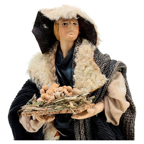 Young man with eggs for Neapolitan Nativity Scene with 18 cm characters 2