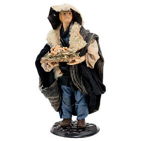Giovane con uova presepe napoletano h.18 cm
