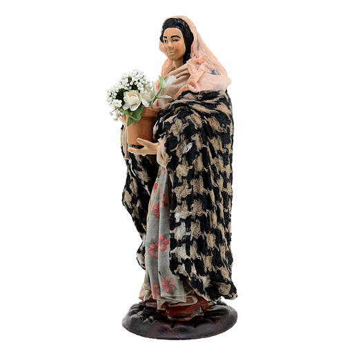 Giovane donna con vaso di fiori per presepi napoletani 18 cm 3