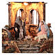Edifício em ruínas com Sagrada Família, fontanário e luz para presépio napolitano com figuras altura média 14 cm, 32x40x32 cm s2