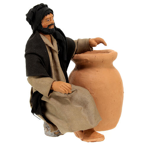 Man sitting with a jar for Neapolitan Nativity Scene with 13 cm characters 3