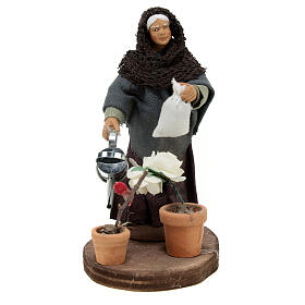 Mujer con regadera plantas belén napolitano 10 cm