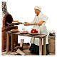 Pizzaiolo cozinhando MOVIMENTO para presépio napolitano com figuras de altura média 12 cm; 15x20x13 cm s2